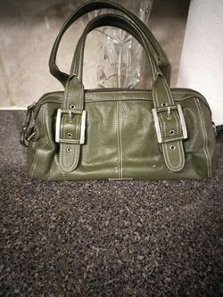 Green satchel with matching wallet