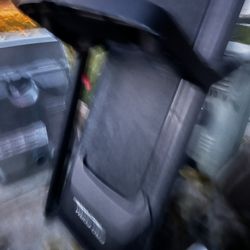 Free / Pro Ford Treadmill works perfect barely used 