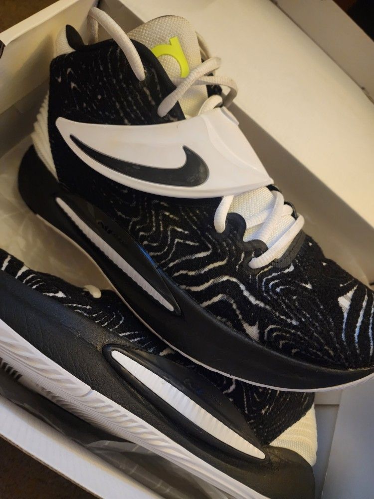 Nike KD Basketball Sneakers