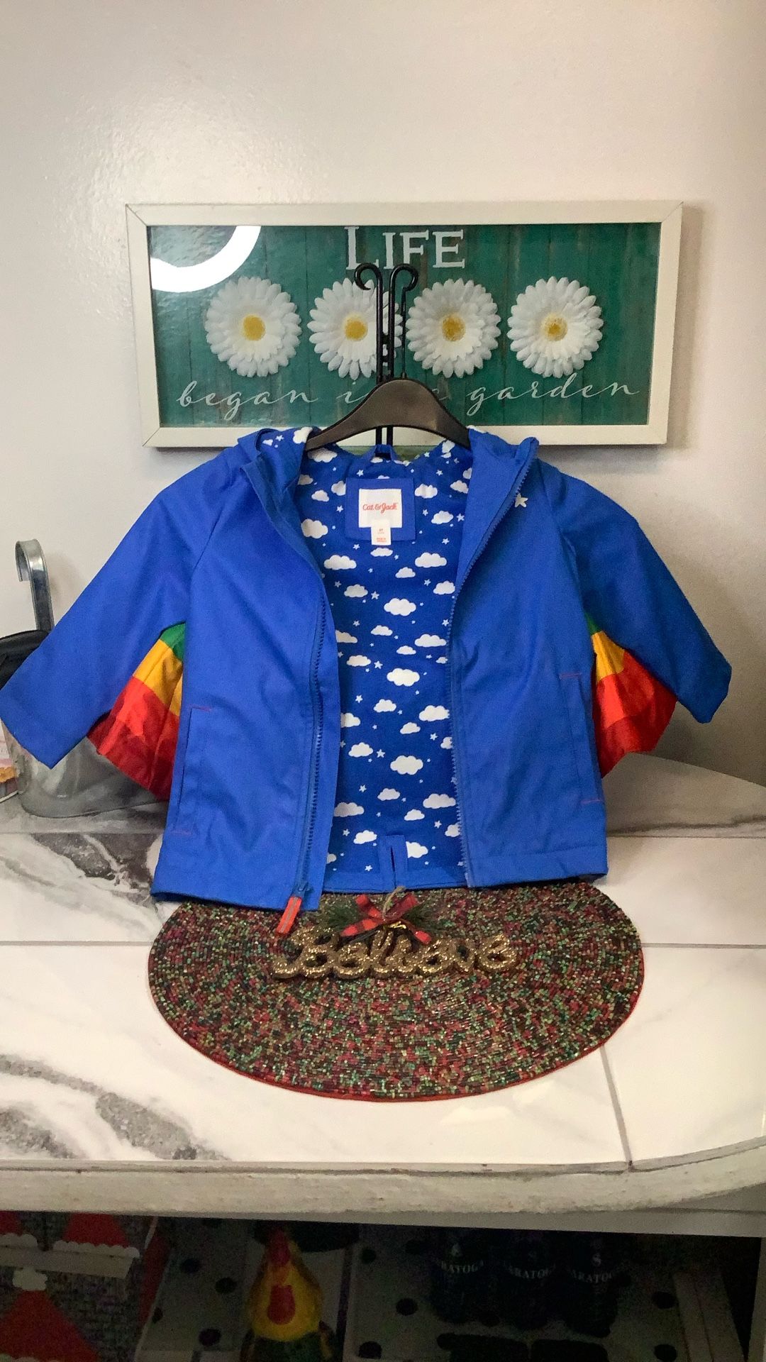 CAT & JACK RAINCOAT WITH RAINBOW WINGS SIZE 2T, Send Me A Like Msg And I Will Send You A Discount