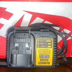 Dewalt 12v / 20v Max Lithium Charger