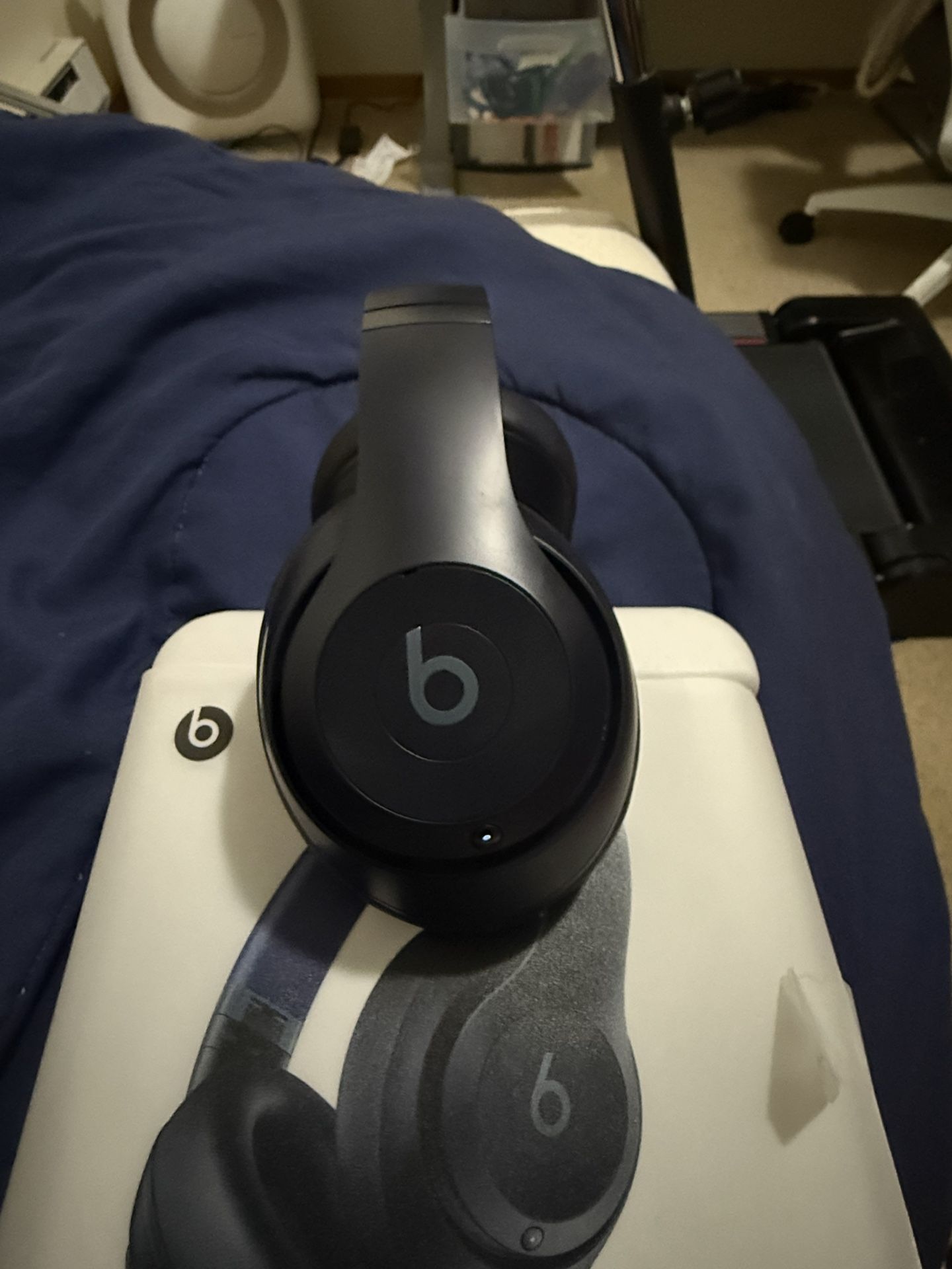 Beats Studio Pro Navy Color