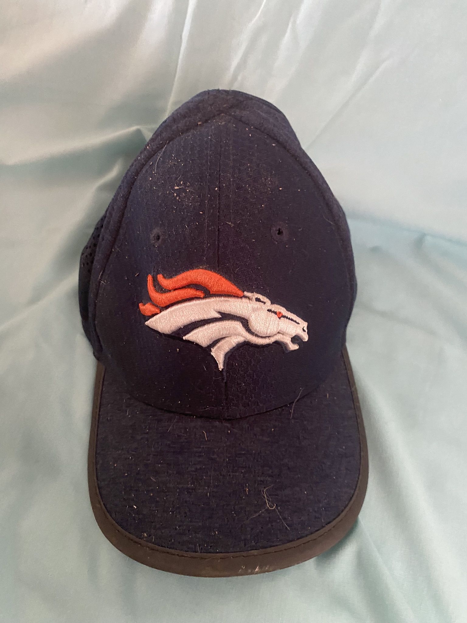 Denver Broncos Youth Baseball Cap for Sale in Apache Junction, AZ - OfferUp