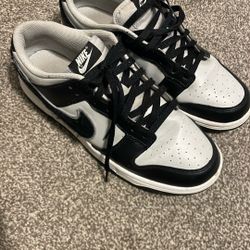 Dunk Low ‘Chenille Swoosh- Black Grey Fog’