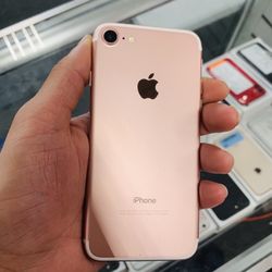 iPhone 7 unlocked Perfect Condition! $159🔥