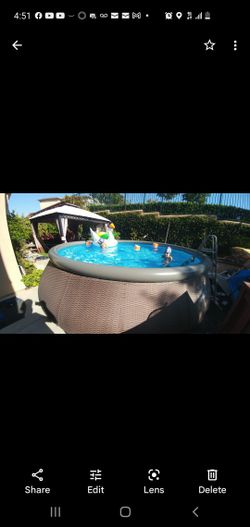 16 ft 42 in deep Summer Waves pool with upgrade pump and brand new original pump, ground felt cover, solar cover, skimmer and cleaning kit, filters,