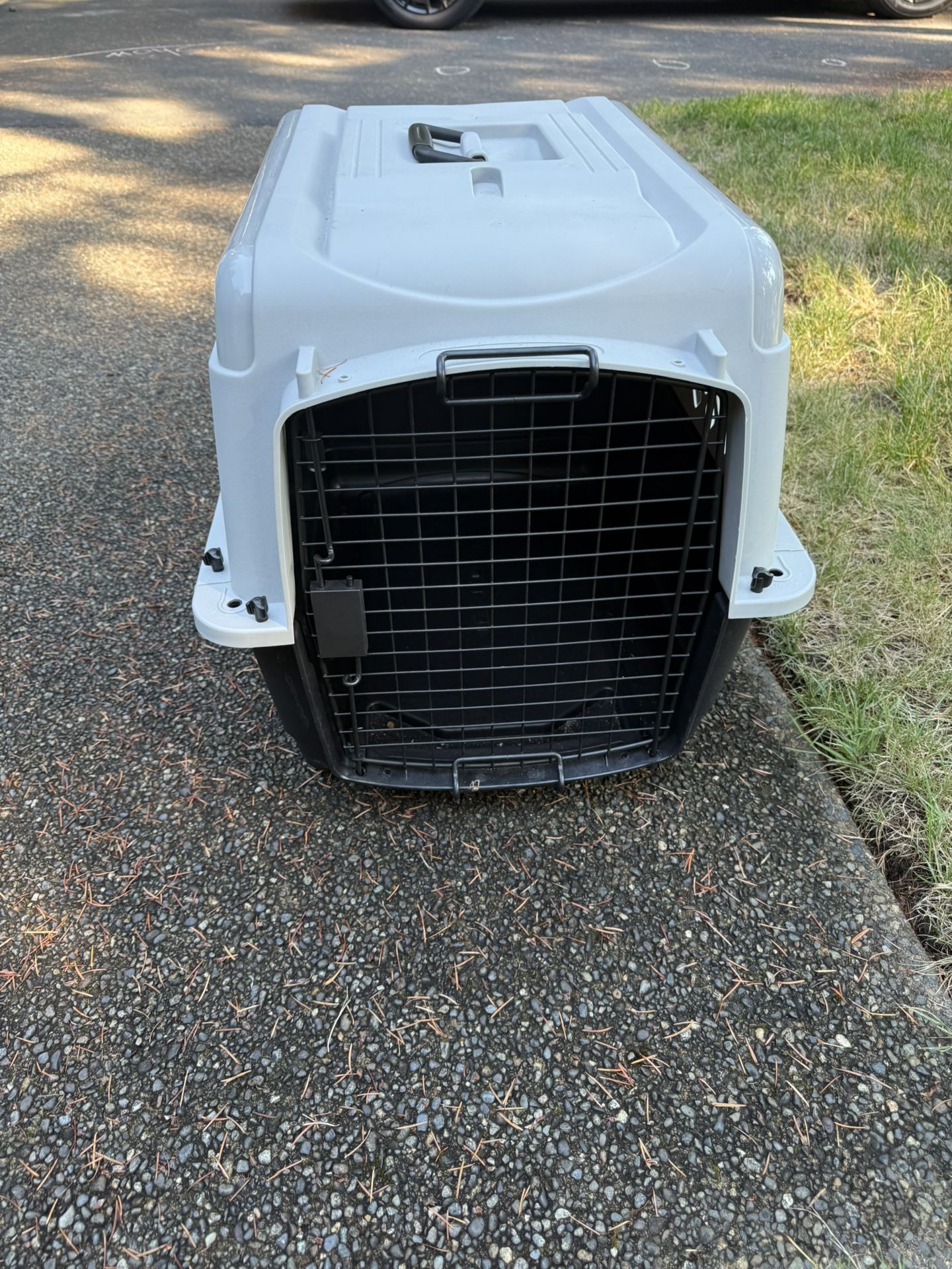 Large Pet/dog Crate
