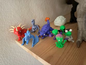 Dinosaur vs aliens collection