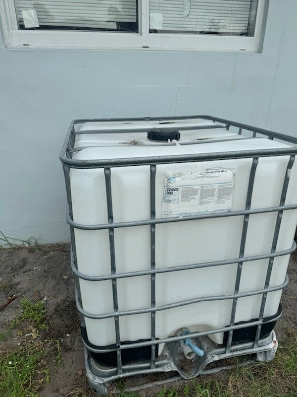 250 Gallon Water Tank