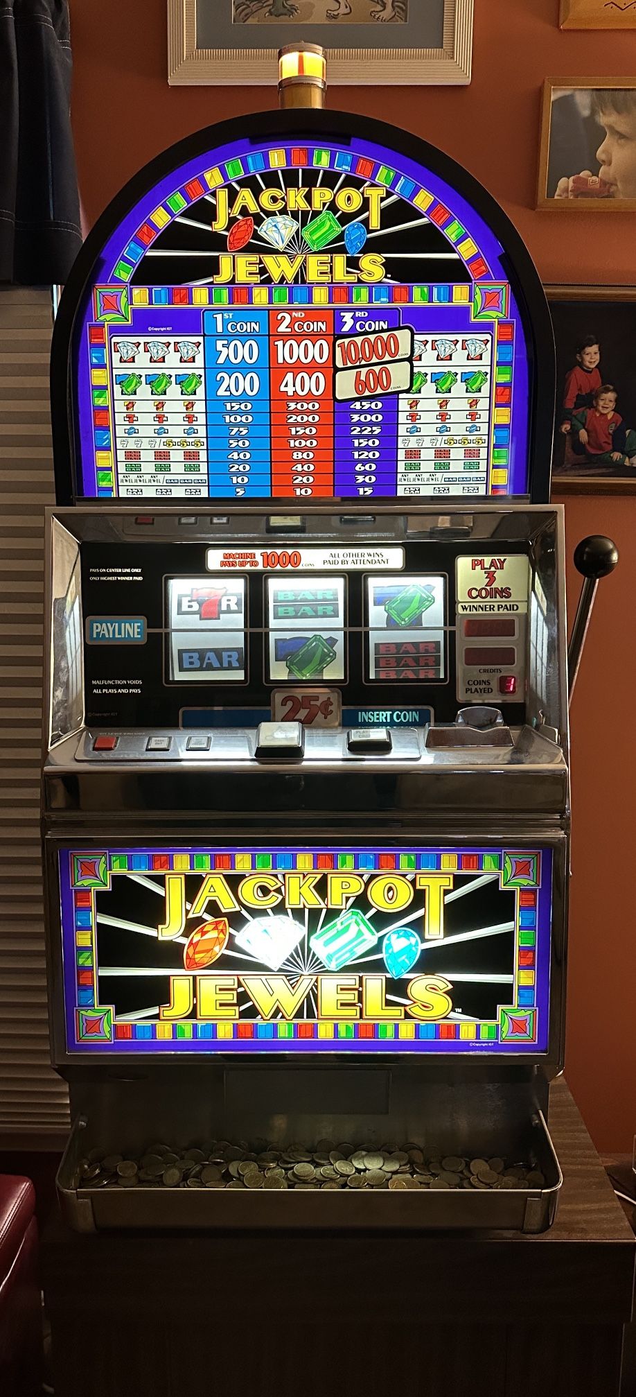 Jackpot Jewels Slot Machine
