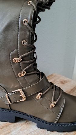 THIGH HIGH BOOTS Sz 8