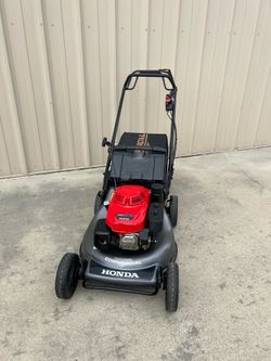 Honda HRC 216 hydrostatic transmission Commercial Lawn Mower
