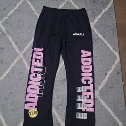 Asaali sweats