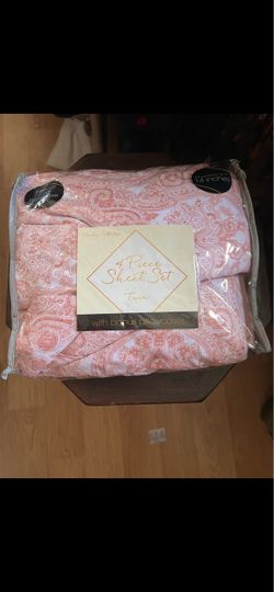 4-Piece Twin Sheet Set with Bonus Pillowcases