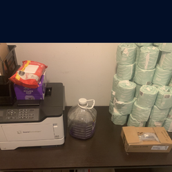 4ftx3ft table make a offer