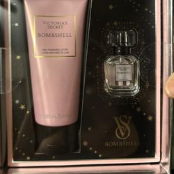 ❤️ New Victoria’s Secret .  Bombshell Set includes:    .25oz Eau de Parfum and Fine Fragrance 3.4oz Lotion -  $22