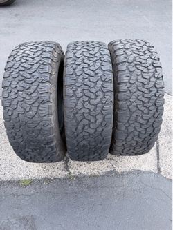 (3) 285/75R17 Bfgoodrich All Terrain KO2