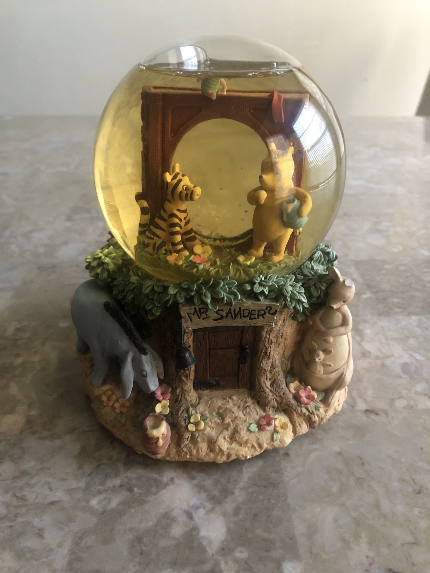 Winnie The Pooh Globe 