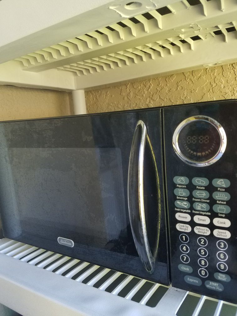 Microwave great condition.