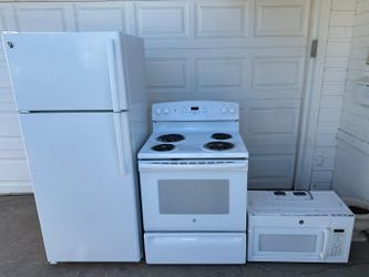 GE Fridge,stove and microwave (30 Day warranty)