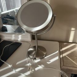 plug in makeup mirror 