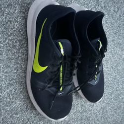 Nike VTR Men Style( size 9.5)