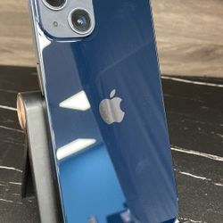 iPhone 13 128gb Unlocked ID: 39426
