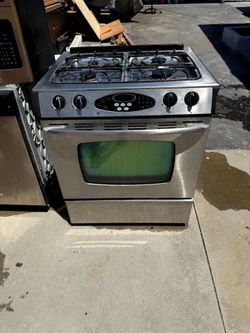 Maytag gas stove