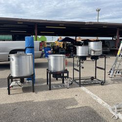 Large boiling pots and burners