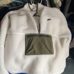 Nike Sherpa 1/4 Zip - Men’s M