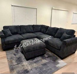 ✅️✅️️✅️4 pc Black  cordury fabric upholstered sectional sofa with ottoman✅️✅️