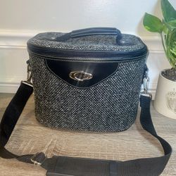 Vintage Makeup CONCOURSE Suitcase bag. Perfect for daily use