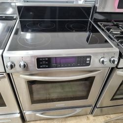 Kitchen Aid Eléctric  Stove   Stainless Steel Top Glass   In Excellent Working Condition 