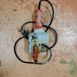 MILWAUKEE DRILL  WORKS EXCELLENT 