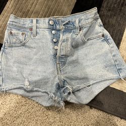 Levi Shorts
