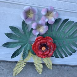 Pretty Outdoor Wall Decor