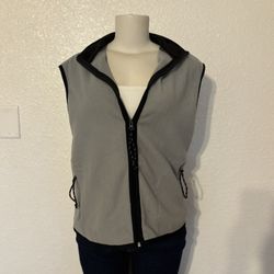 Women’s Meidum New Vest 