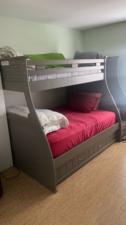 Bunk bed