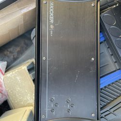 Kicker ZX650 Amp