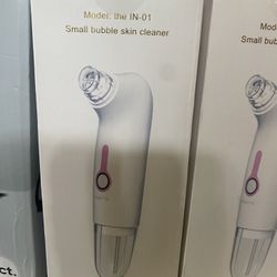 Small Bubble Skin Cleaner 