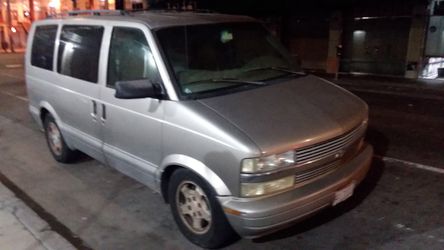 2004 Chevrolet Astro Cargo Van