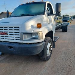 06 Gmc  C5500 No Cdl Required 
