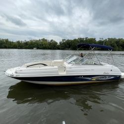 12 Passenger Rinker Deck  boat, Runs Great! 