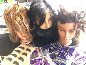 Cosmetology heads and stand