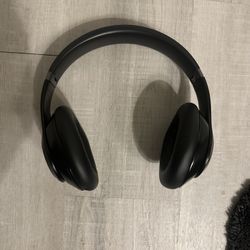 Beats Studio Pro Kim Kardashian Noise Cancellation Headphones 