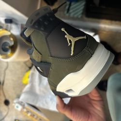 Jordan 4 Sz 11