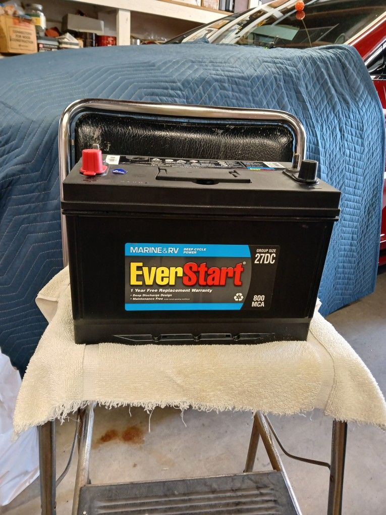 Deep cycle marine battery.