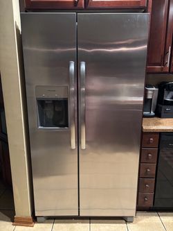 Frigidaire Counter-Depth Refrigerator – $600