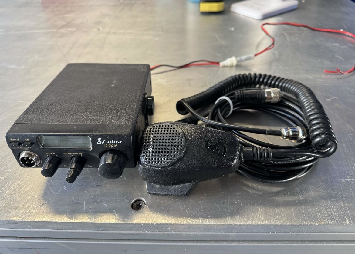 Cobra 19 DX IV CB Radio