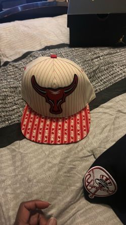 Chicago Bull snapback hat